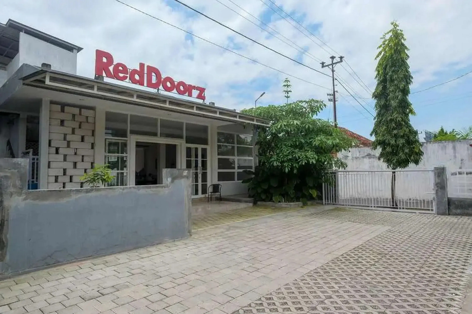 RedDoorz near Stadion Kridosono Blora