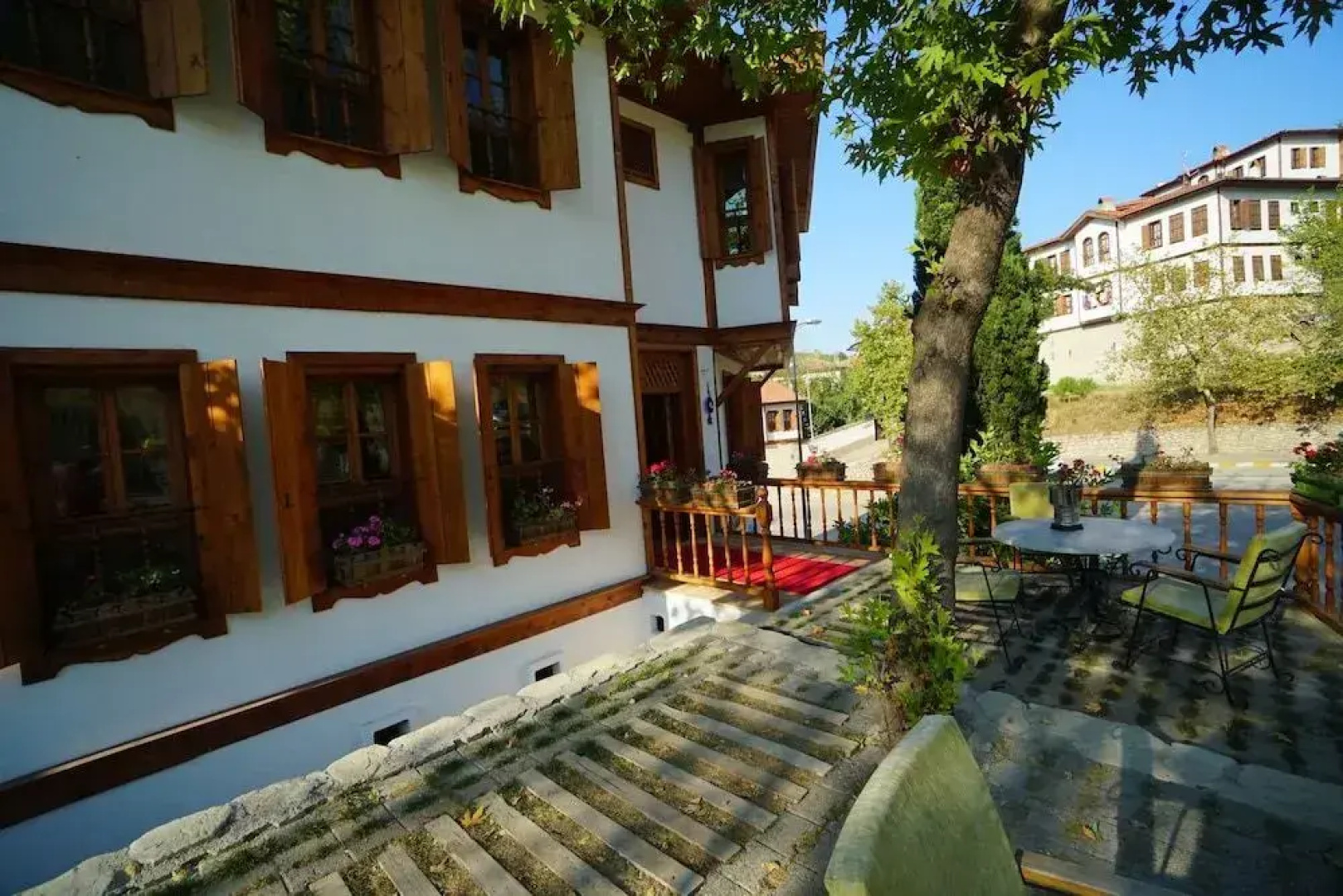 Yeni Konak Hotel