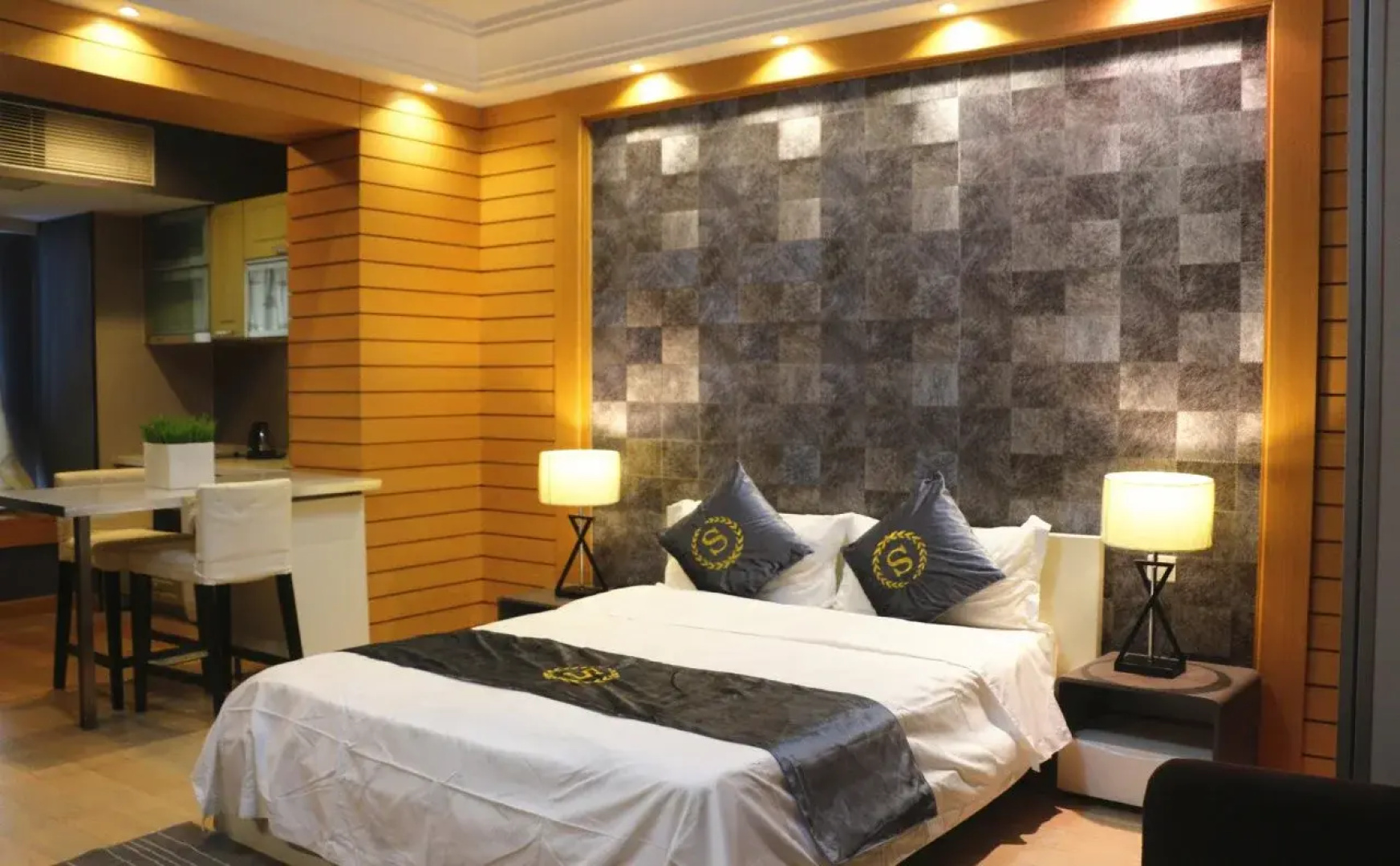 She & He Service Apartment - Huifeng