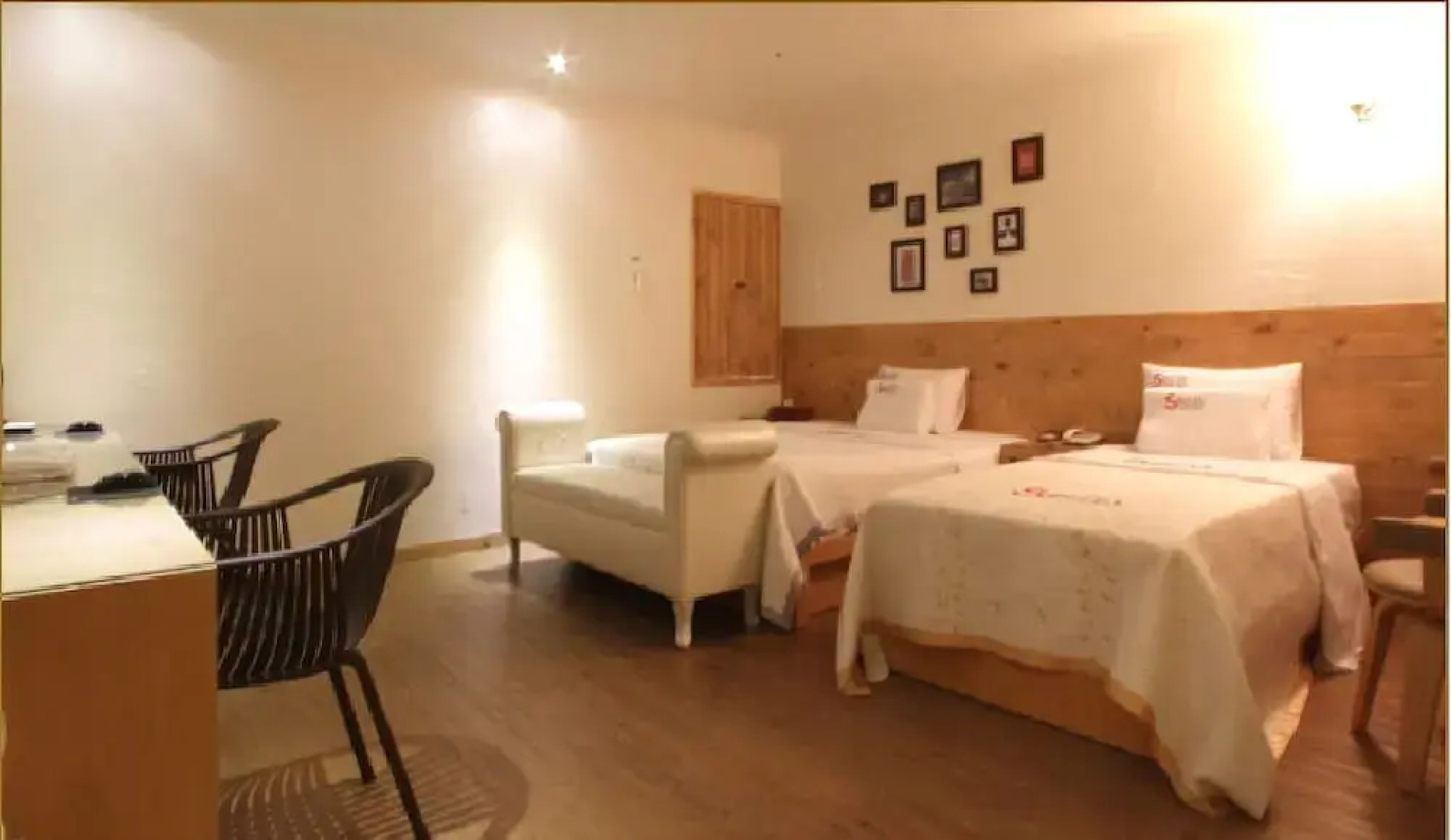 Secret Hotel Hwaseong