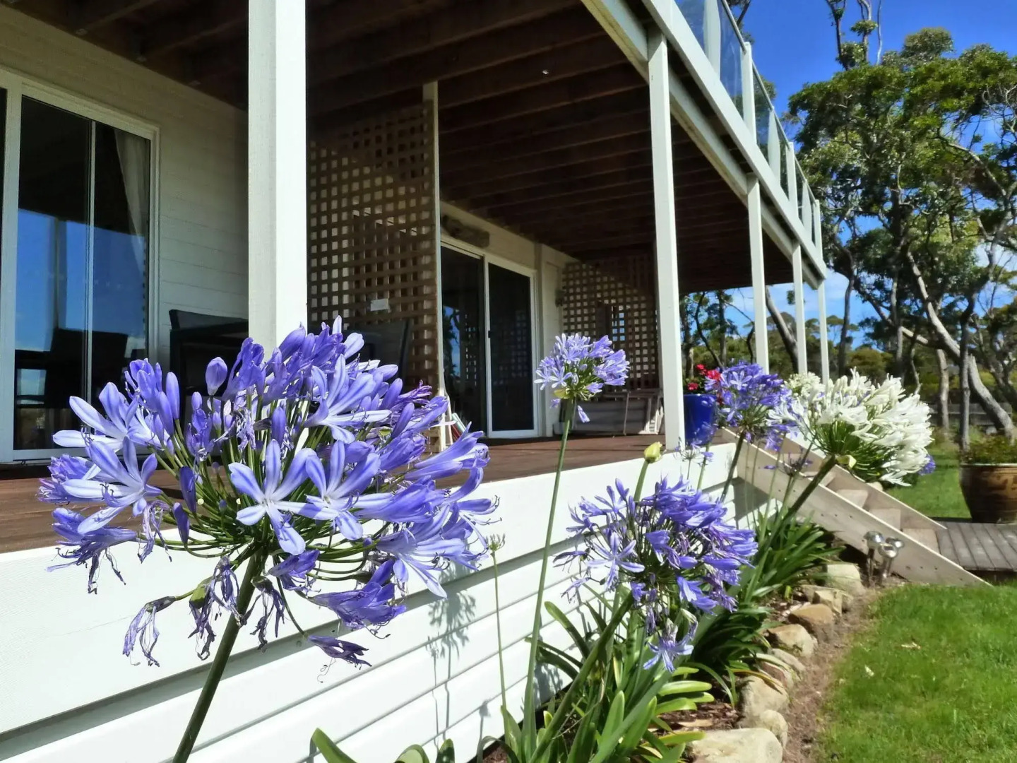 Harpers On The Beach