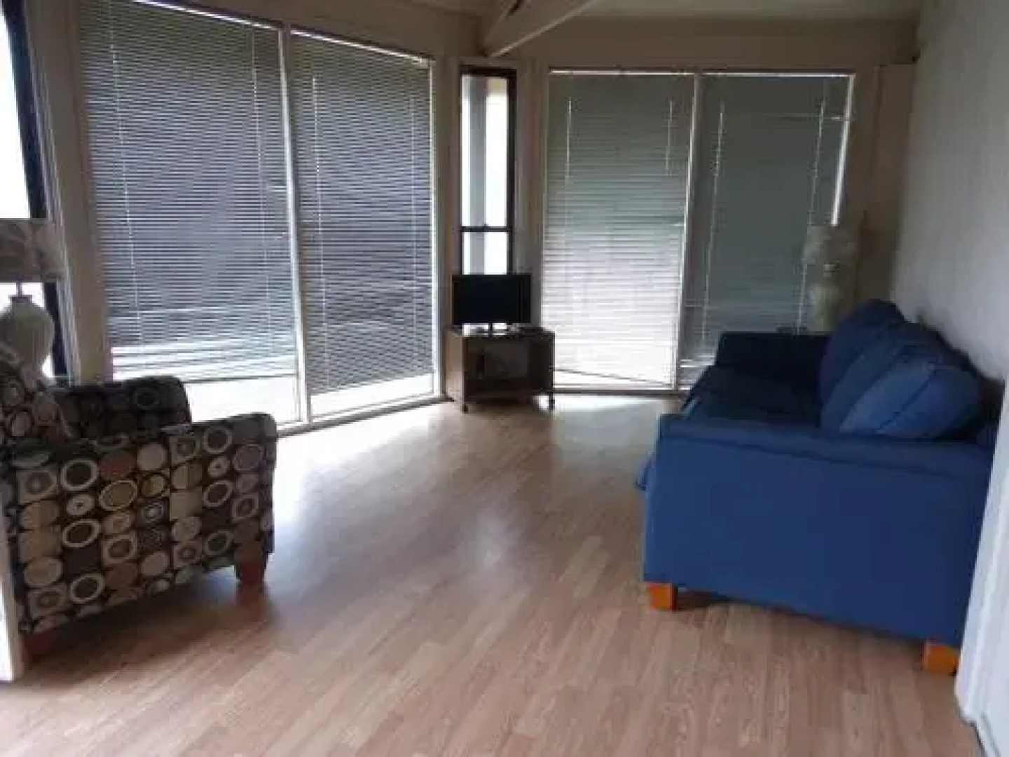 Lake Myers Lakeside Villa 19