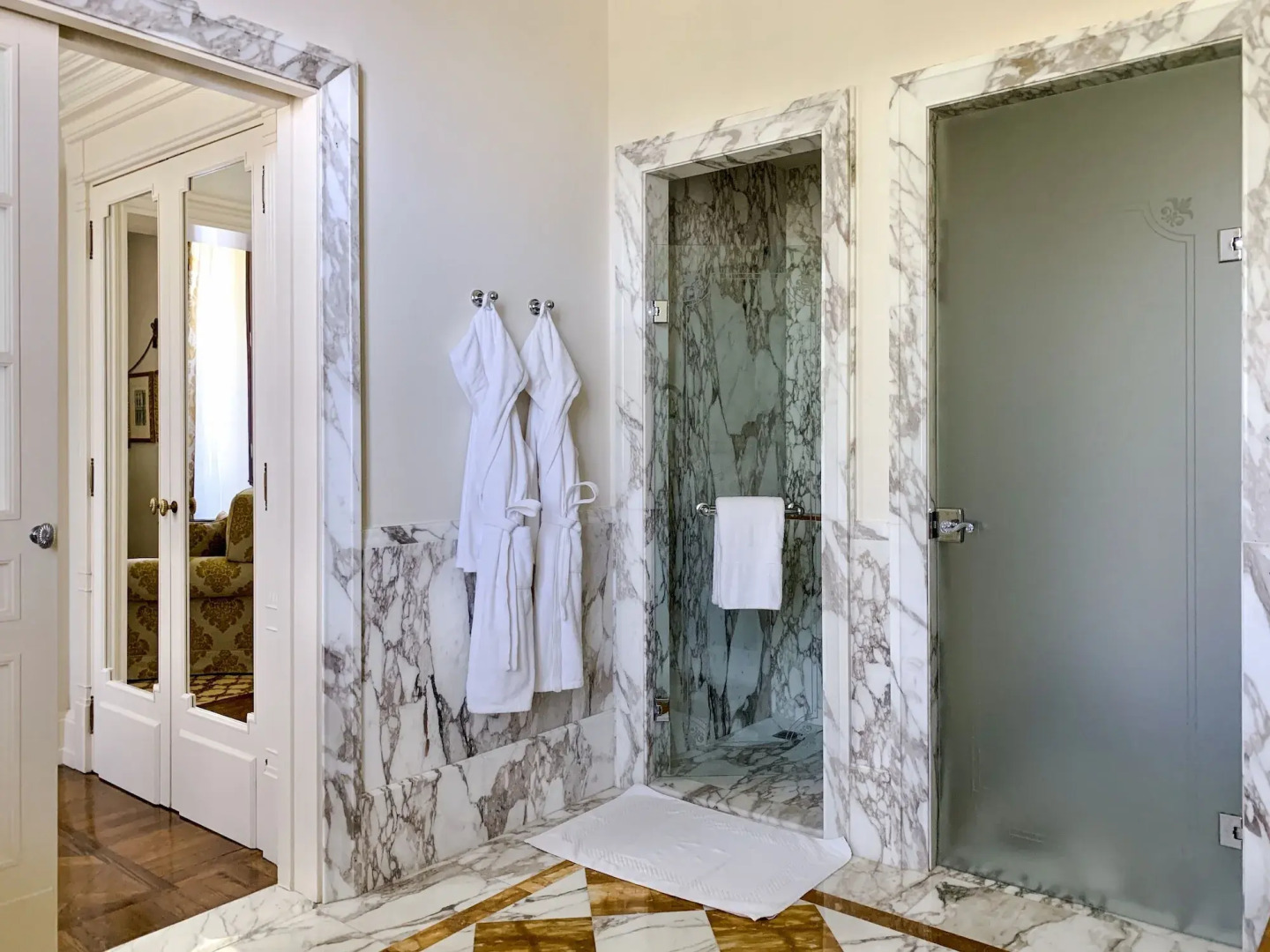 Отель Four Seasons Hotel Firenze