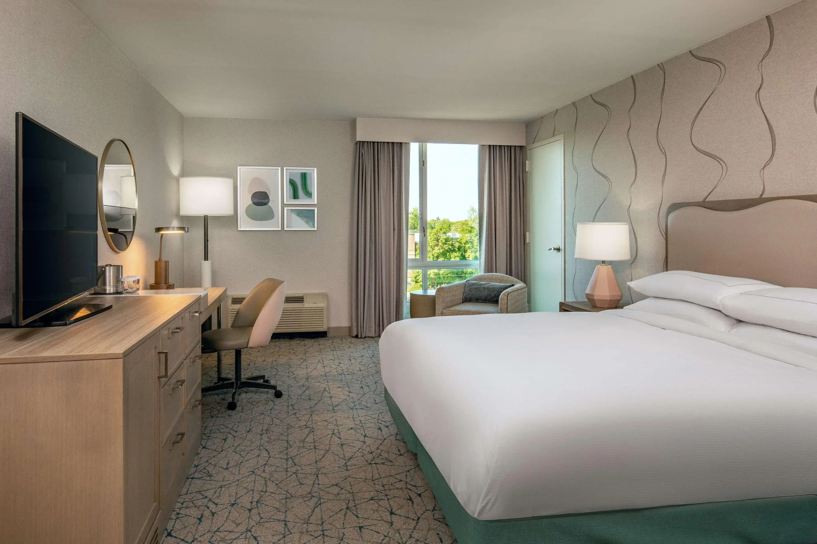 DoubleTree by Hilton Chicago - North Shore Conference Center