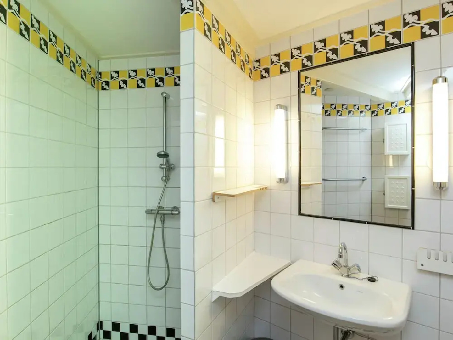 Luxurious Holiday Home in Ouddorp Near Beach