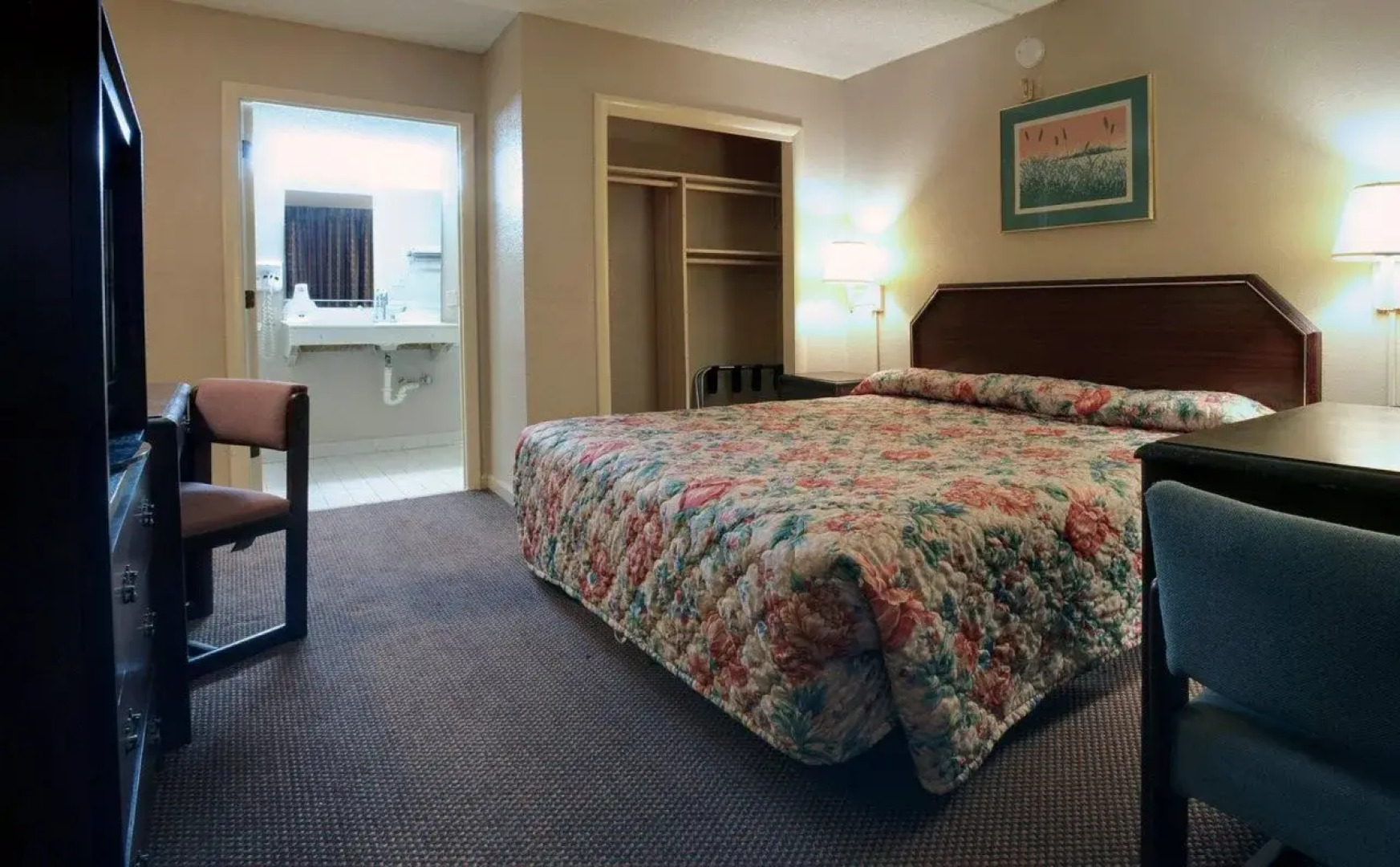 Ramada by Wyndham Bainbridge