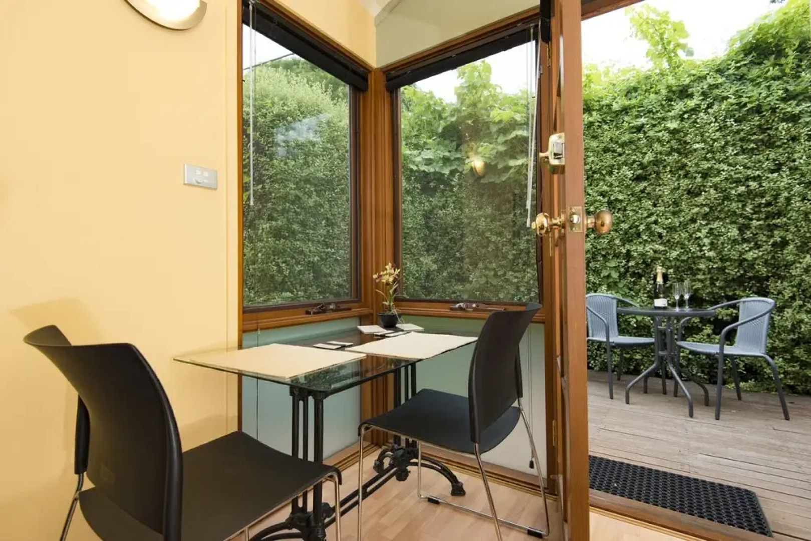 Earle Street Apartment