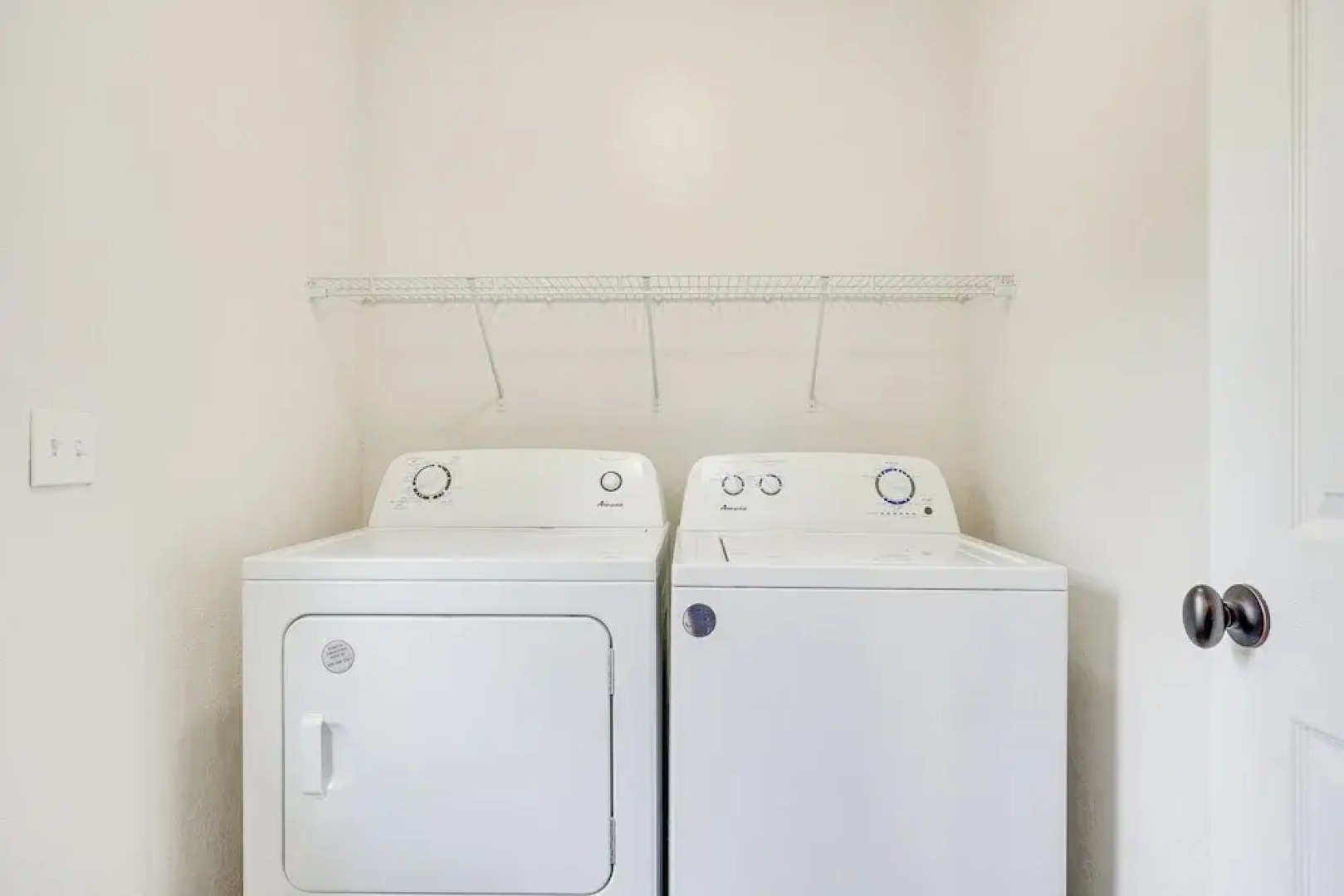 Updated Home w/ Yard ~ 14 Mi to Quartz Mountain!