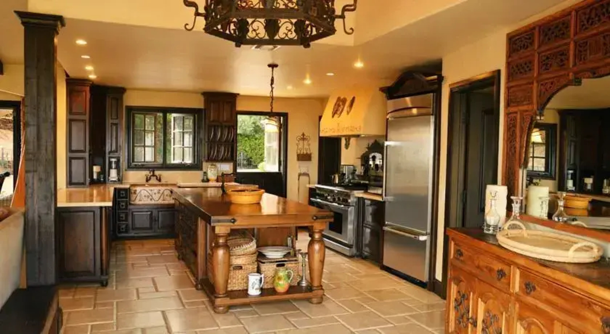 Malibu Tuscany Villa