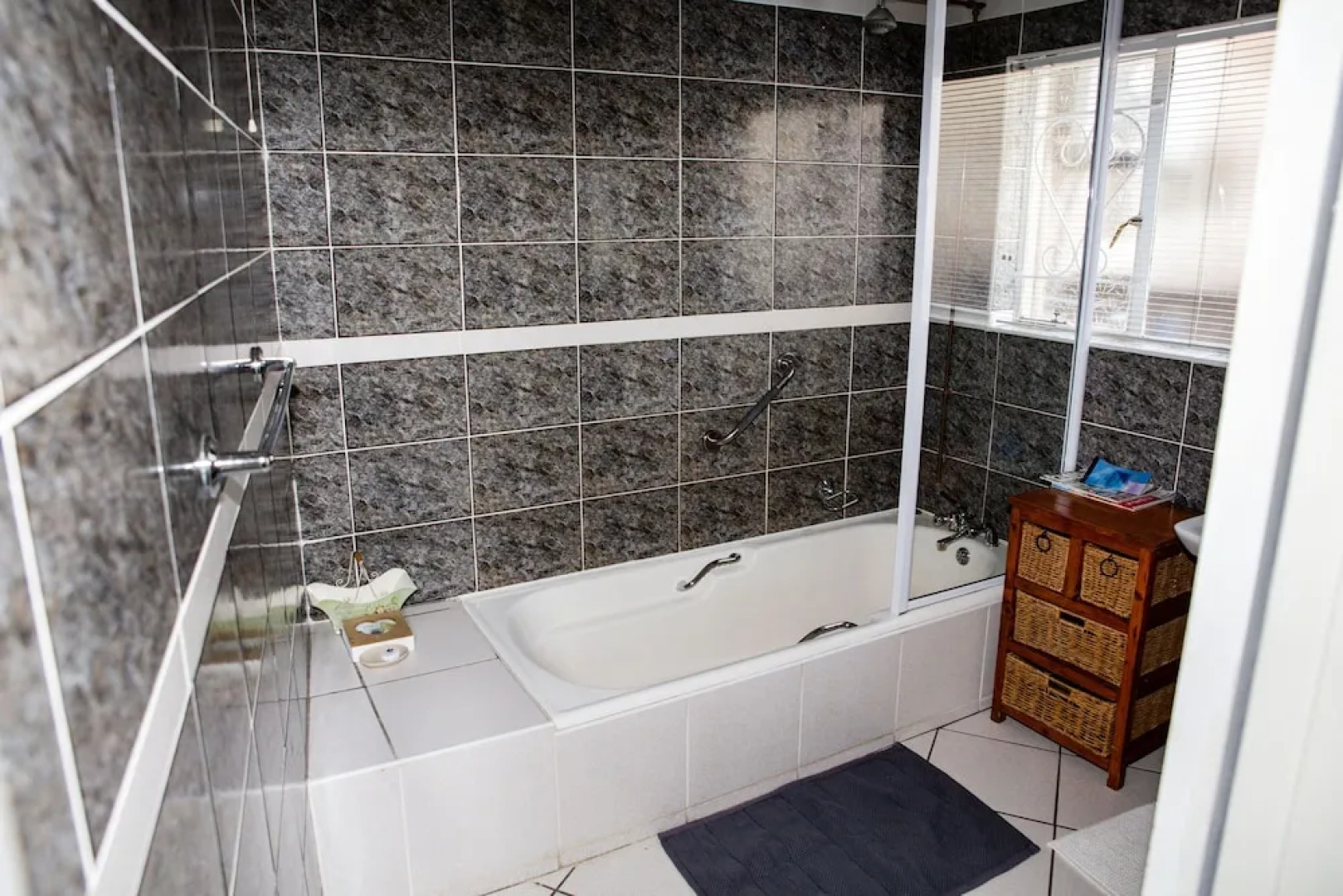 Woodpecker Guesthouse