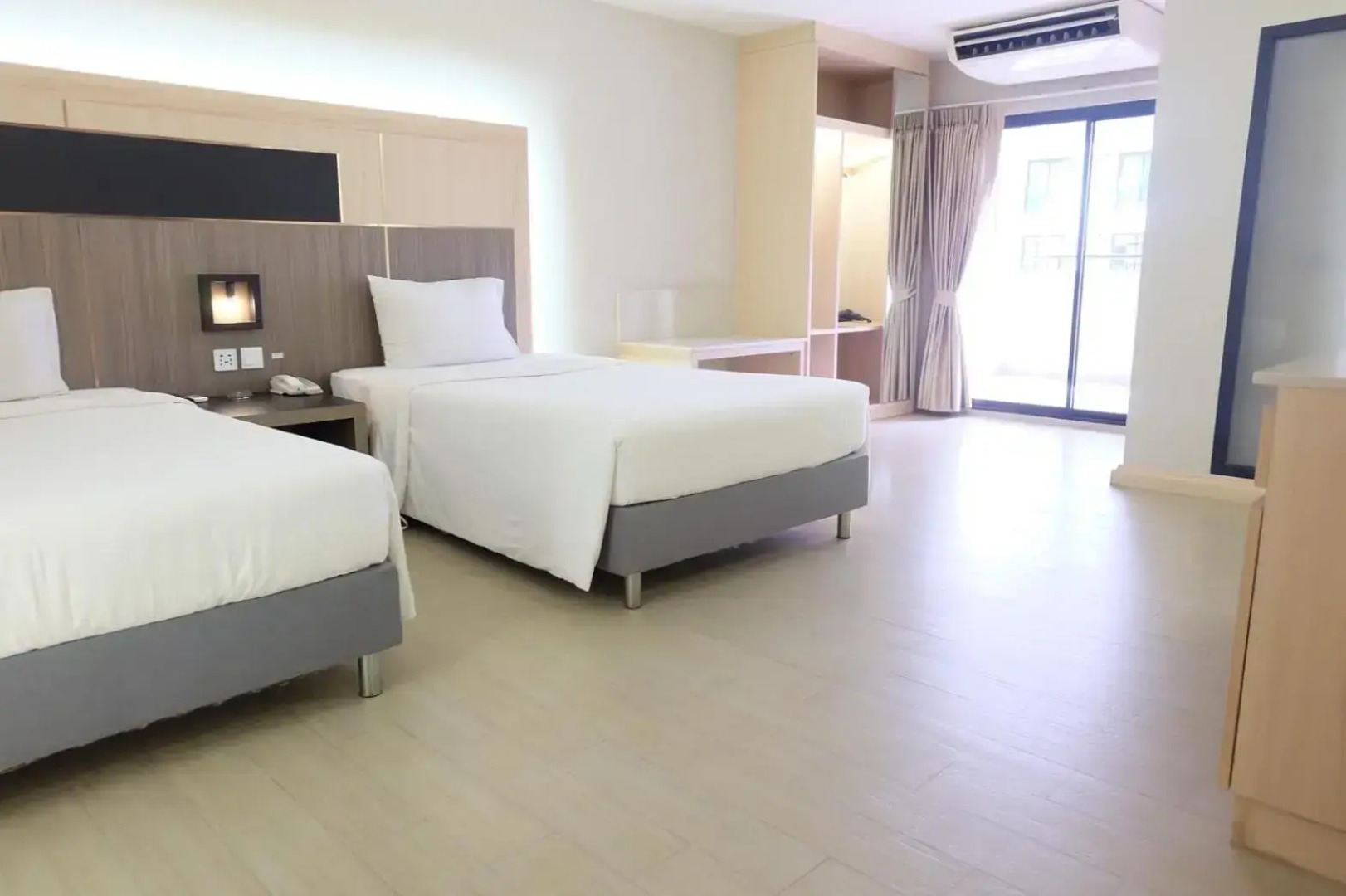 O2 Grand Suvarnabhumi Airport