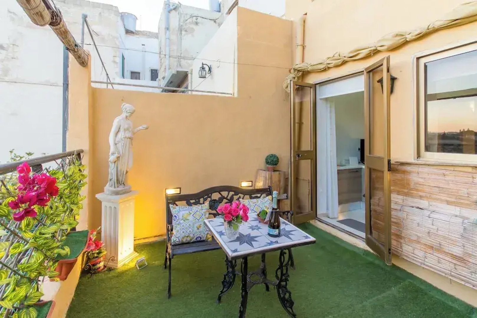 Sunny Maltese Townhouse Madonnina Kalkara