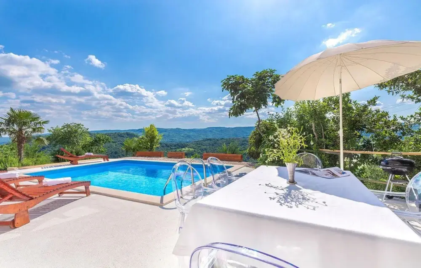 Stunning Home in Podpican With Outdoor Swimming Pool, Wifi and 3 Bedrooms