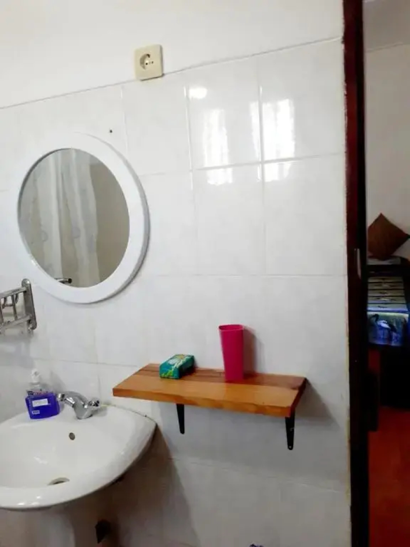Landa's Guest House