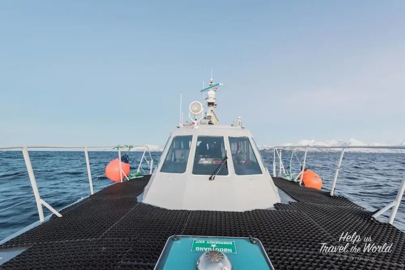 Aurora Glamping By The Whales