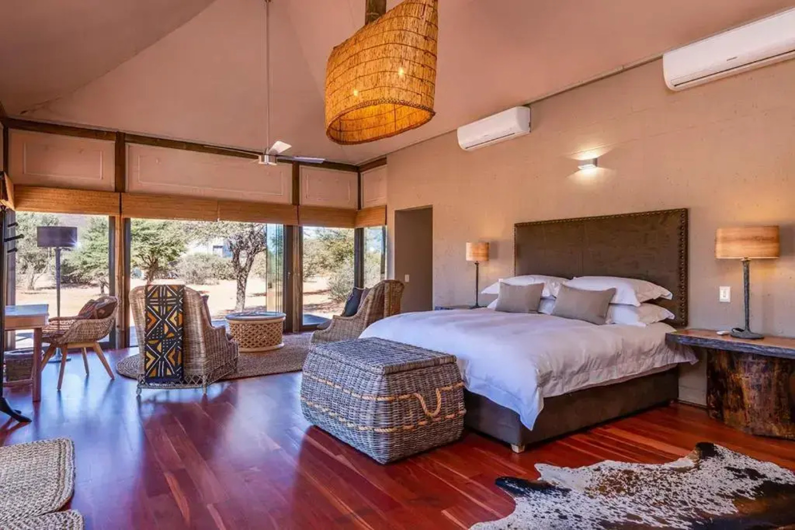 The Kalahari Sands Exclusive Safari Lodge