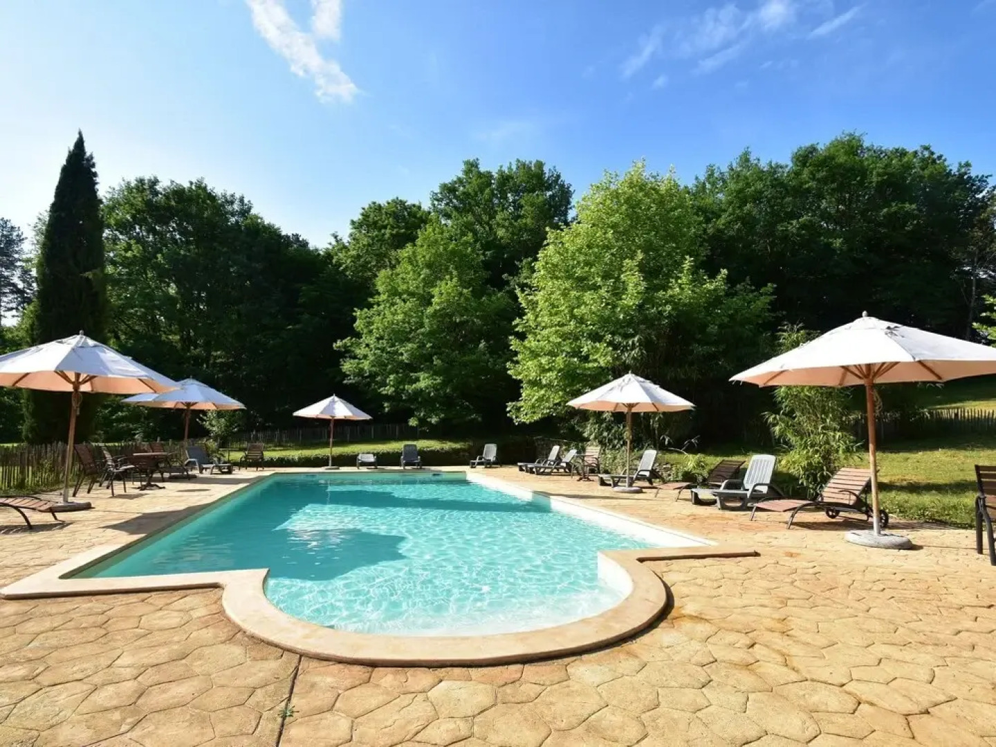 Detached, Characteristic House in Nature Near Saint-cirq-madelon
