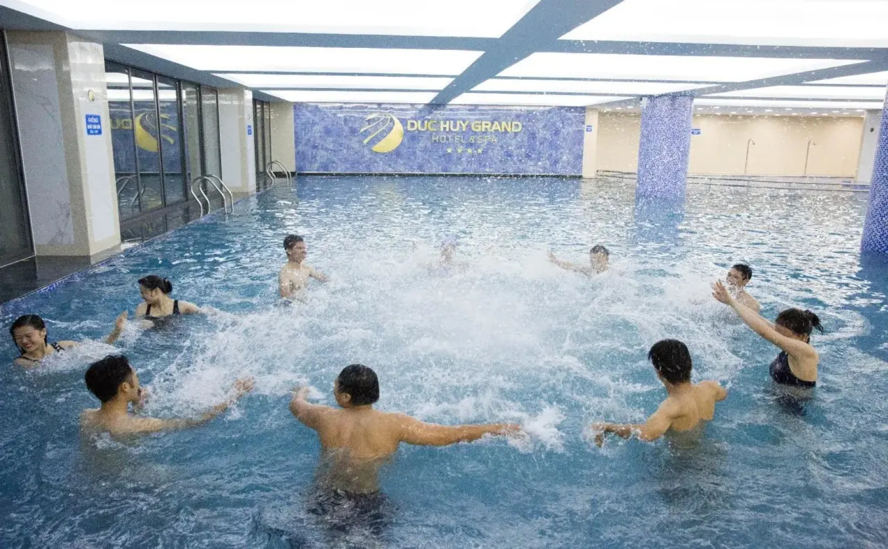 Duc Huy Grand Hotel & Spa