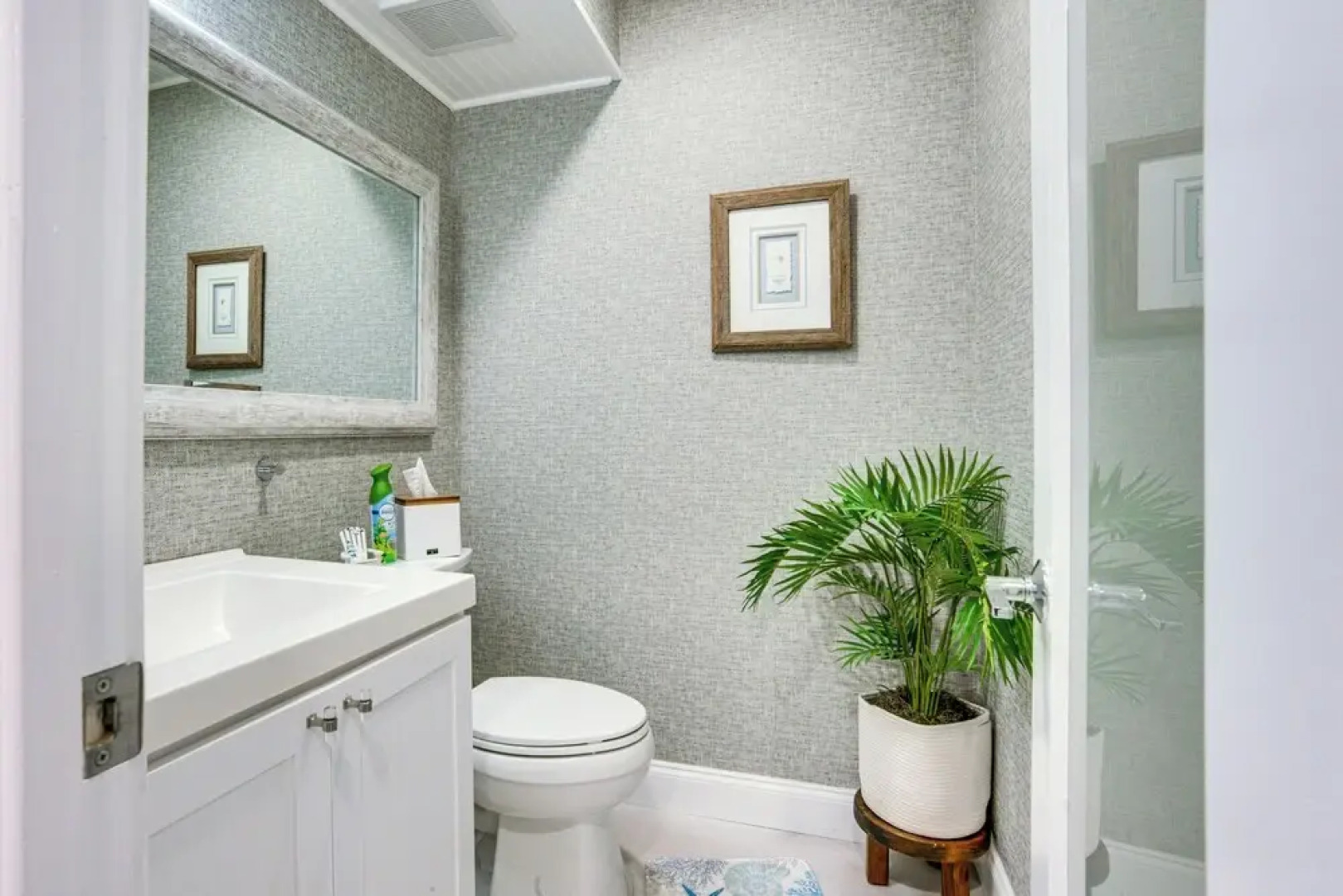 Beach Access: Ocean-view Condo w/ Screened Balcony