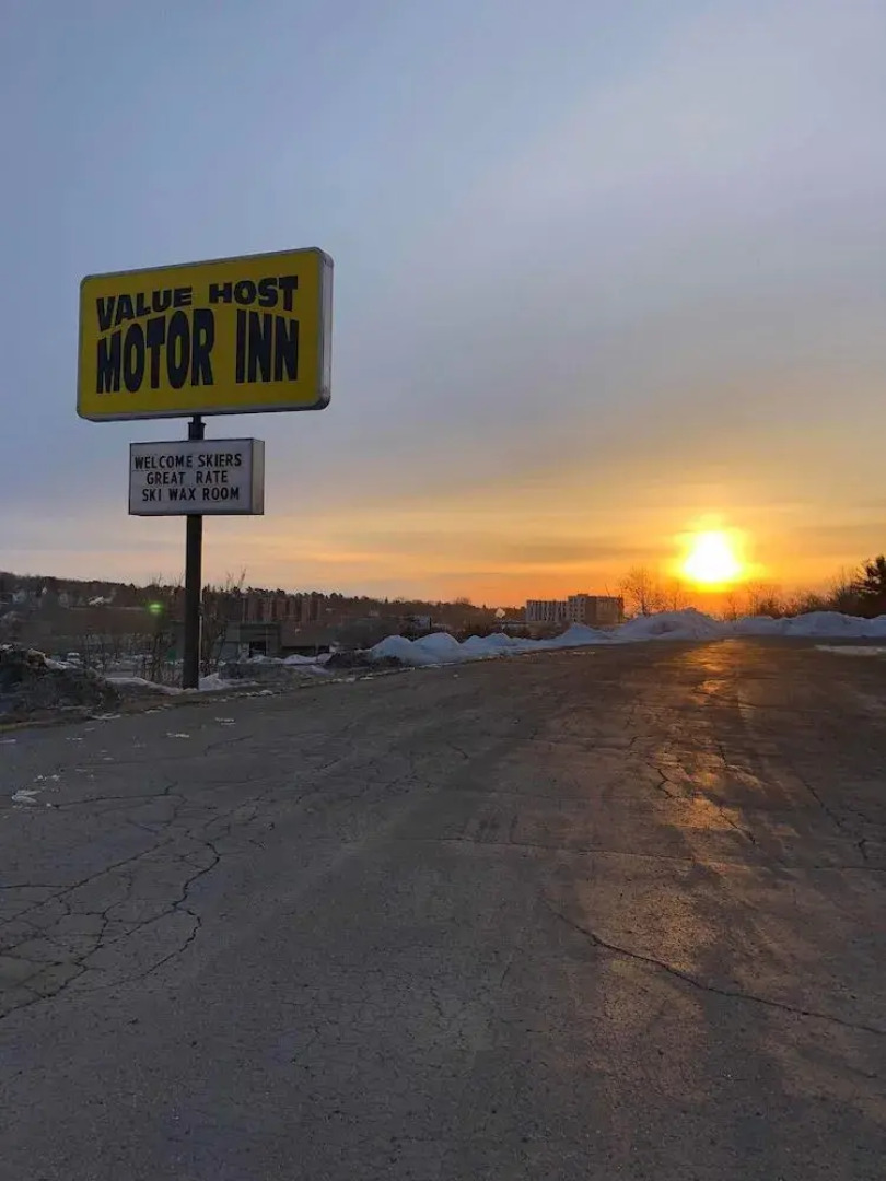 Value Host Motor Inn