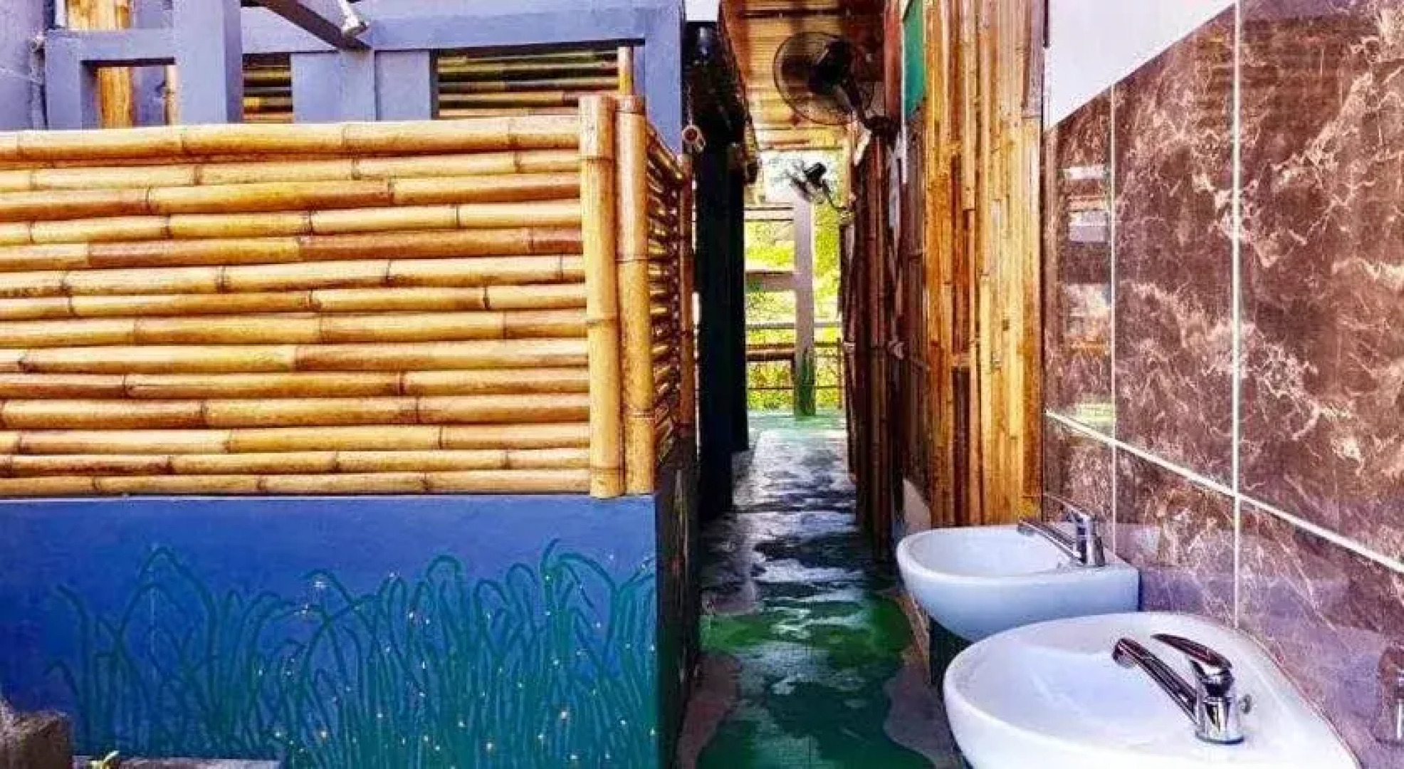 24/7 Bed & Breakfast