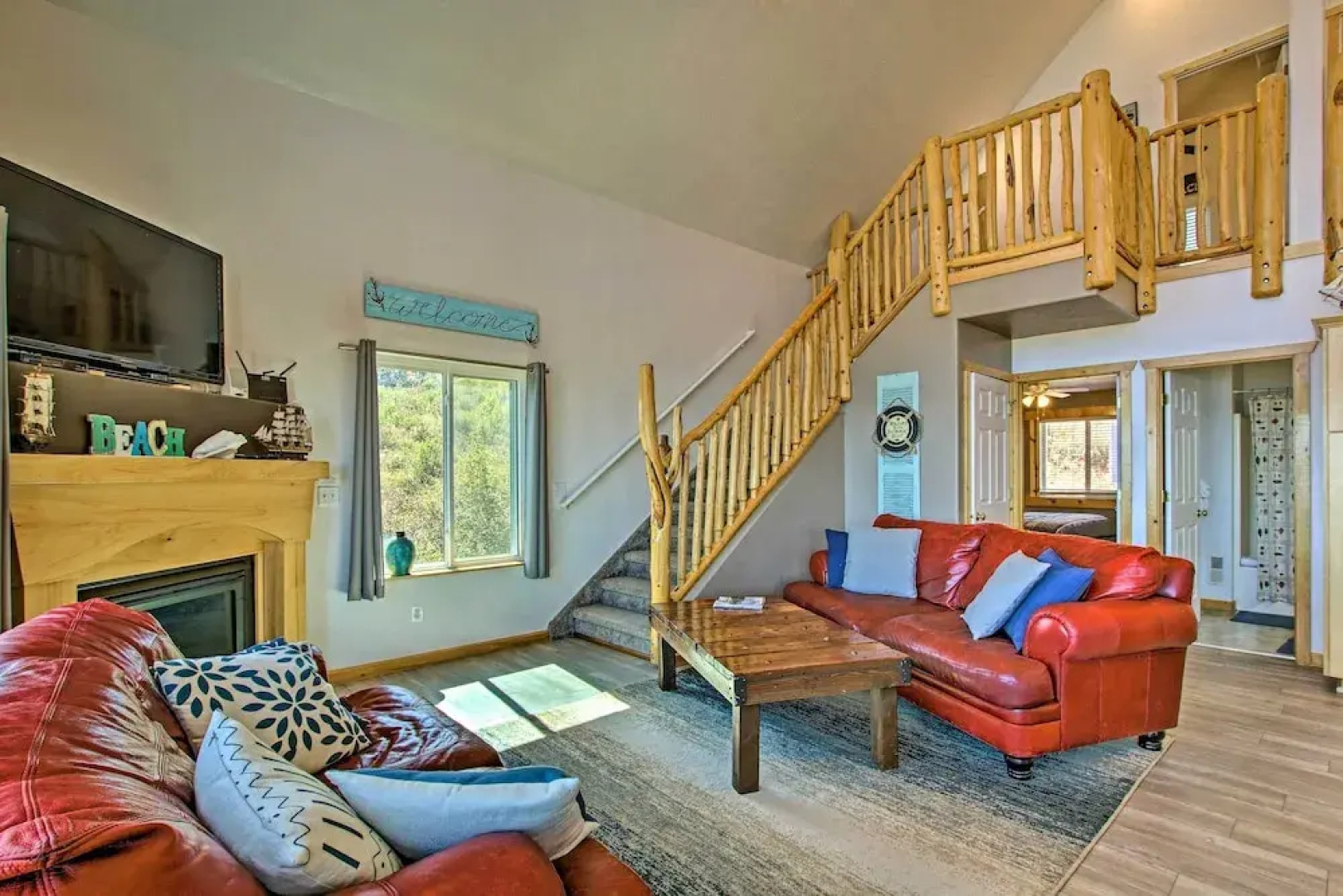 Garden City Lake House: Hot Tub & Views!