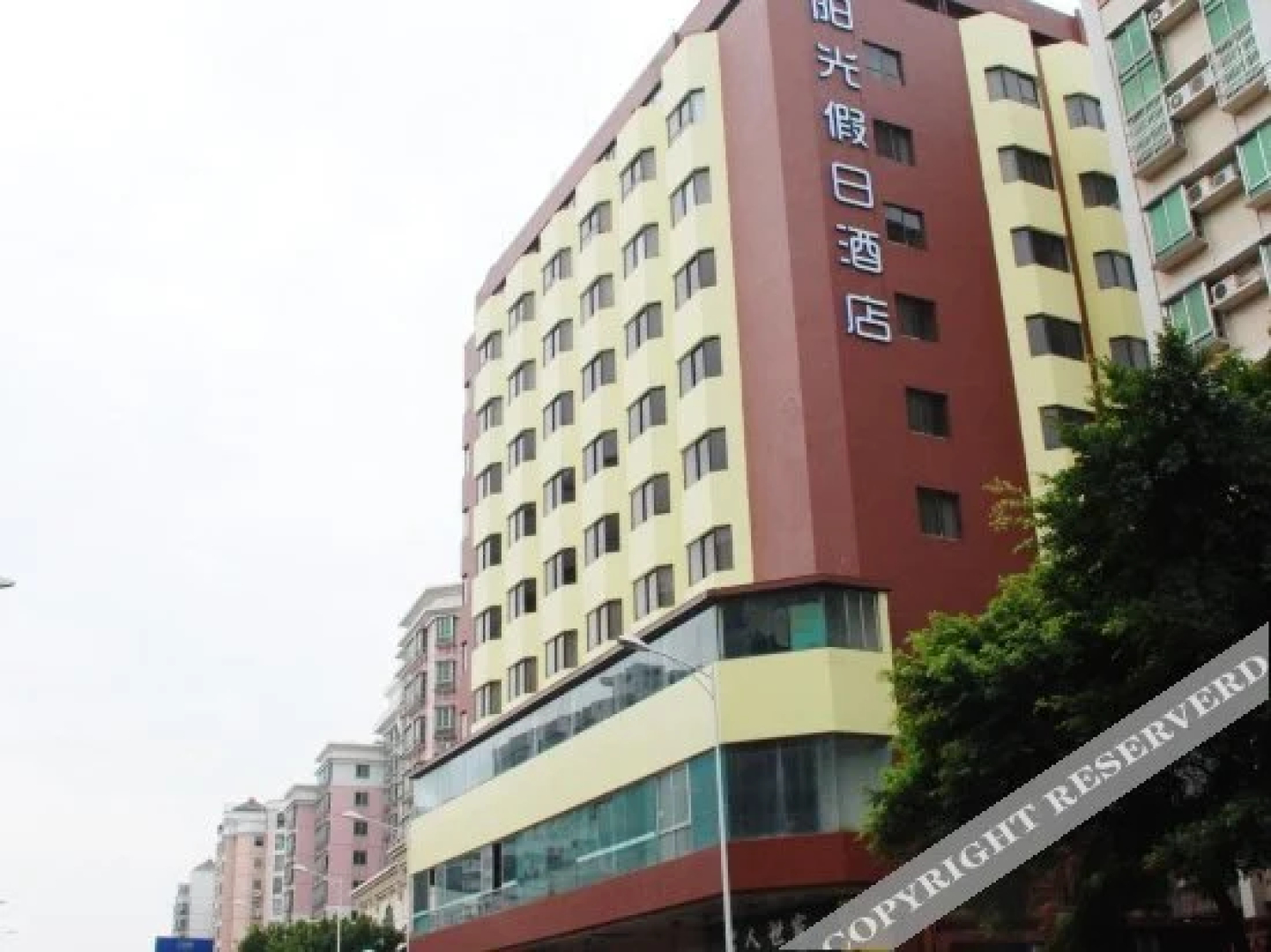 Sunshine Holiday Hotel