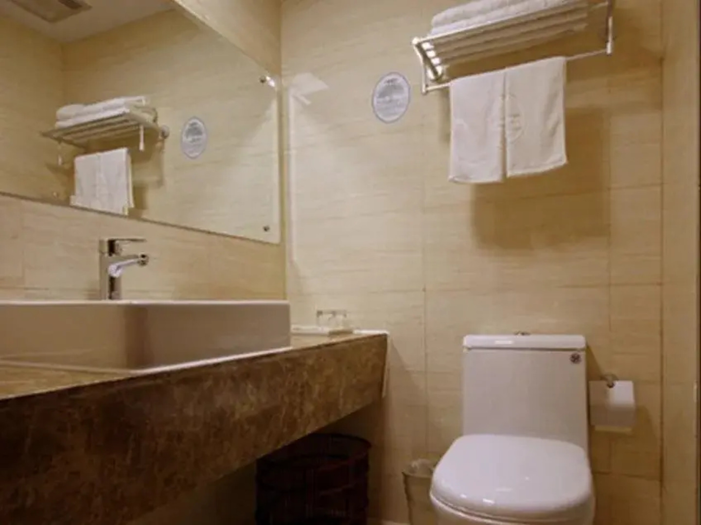 Green Tree Inn Ningbo Train East Station Business Hotel