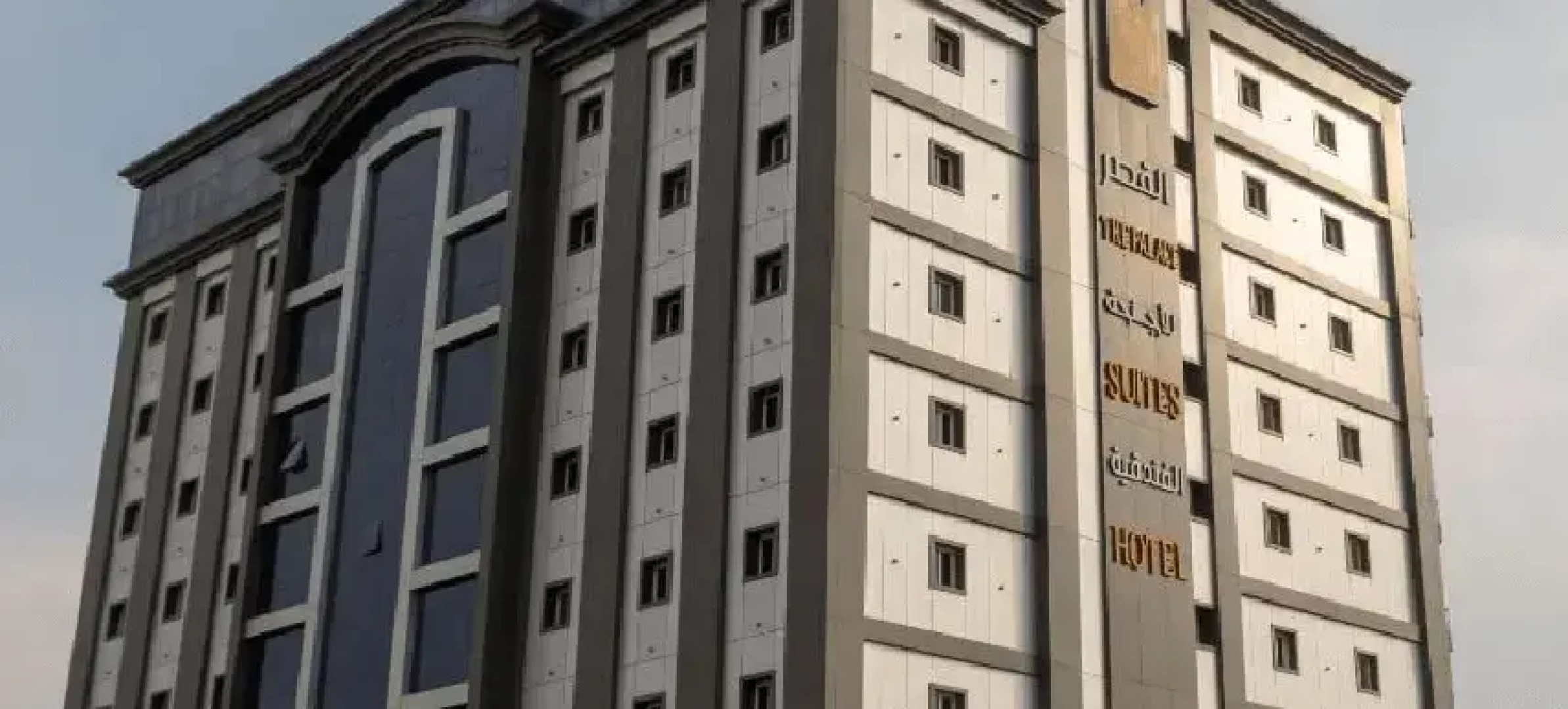 The Palace Hotel Suites 7