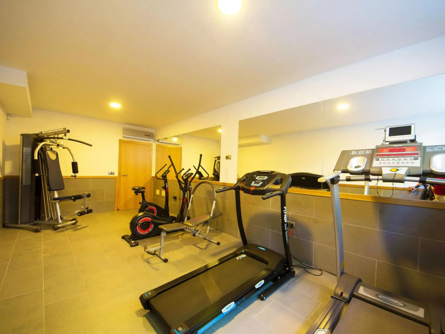 Beautiful Villa With Pool and sea Views and Only 400m From the Beach