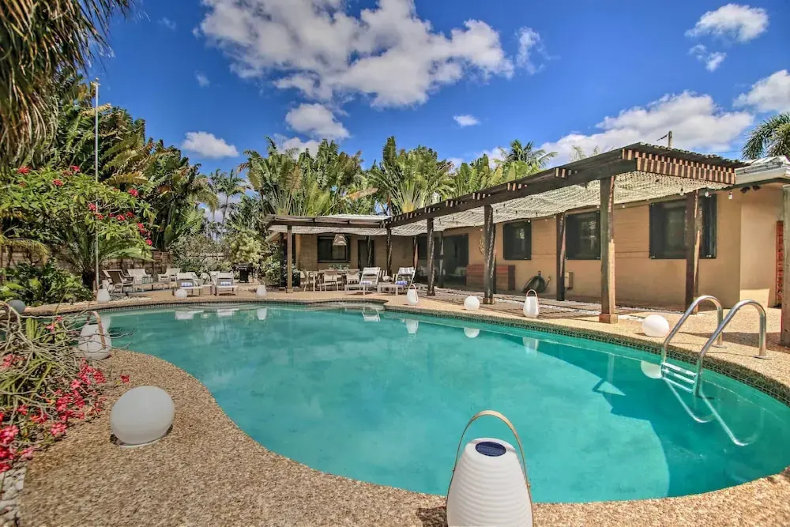 2 Mi to Beach: Updated & Private Oakland Park Gem!