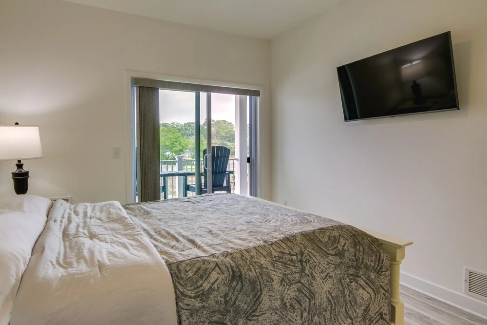 Creek Access & Balcony: Lewes Home Near Beaches