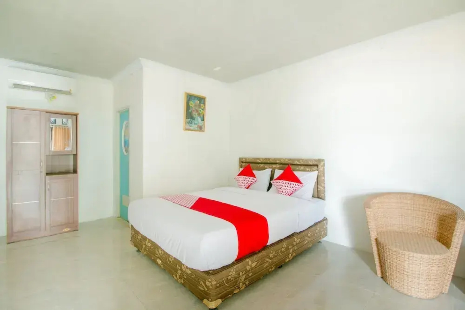 Hotel Ratu Pantai by OYO Rooms