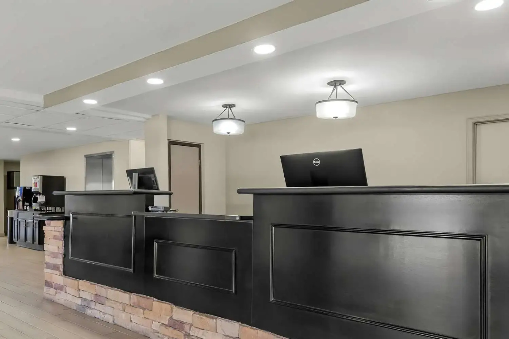 Best Western Saluki Inn