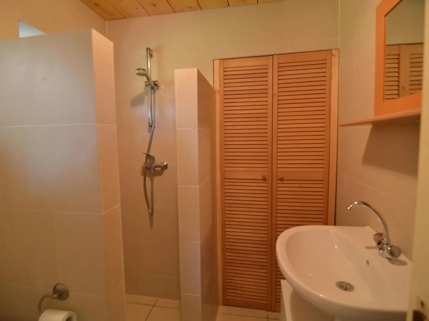 Unique Child-friendly Holiday Home in Saint-Honore-les-Bains