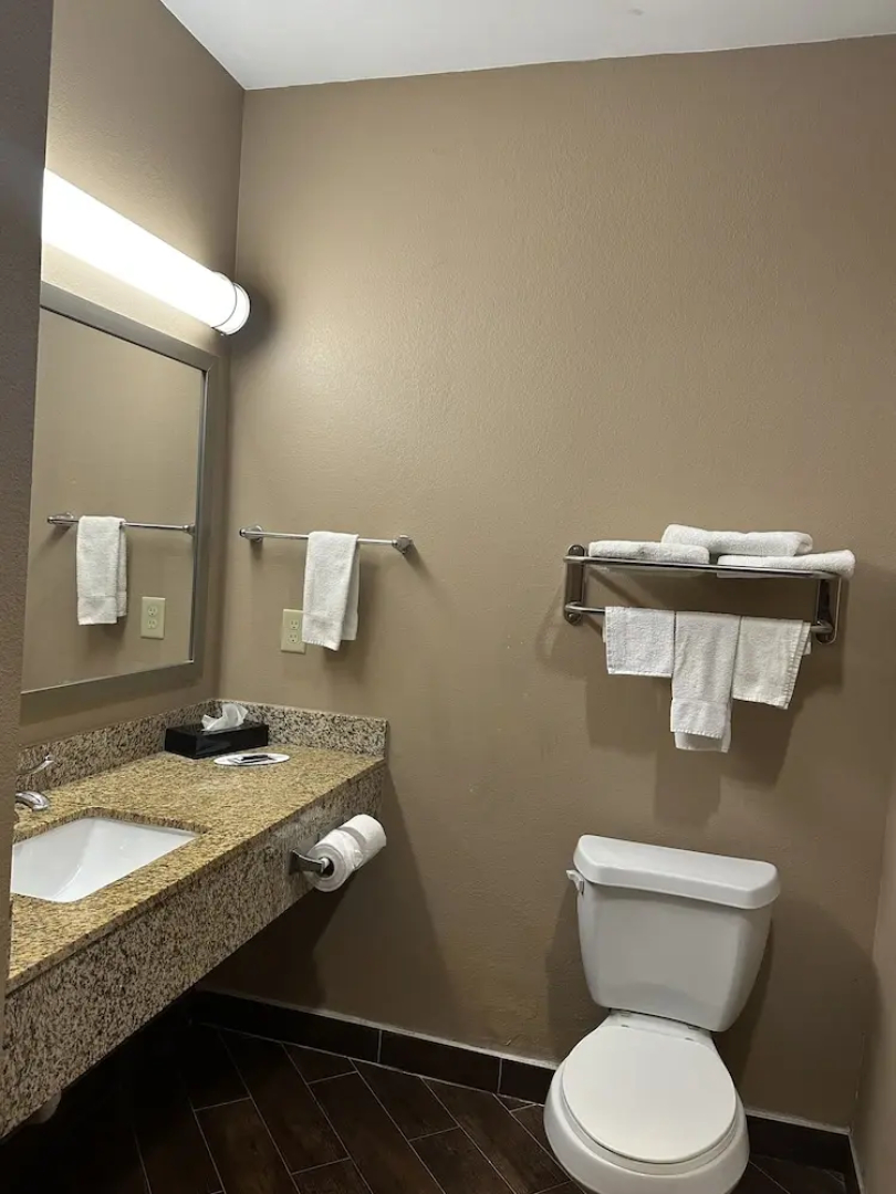 Super 8 Floresville