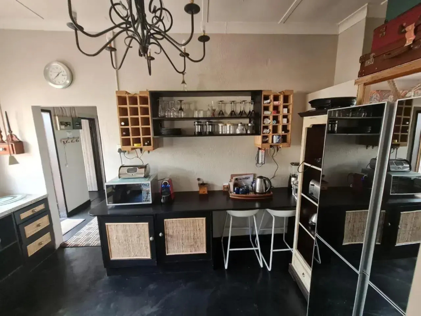 A Bird Cage Stay & Cottage