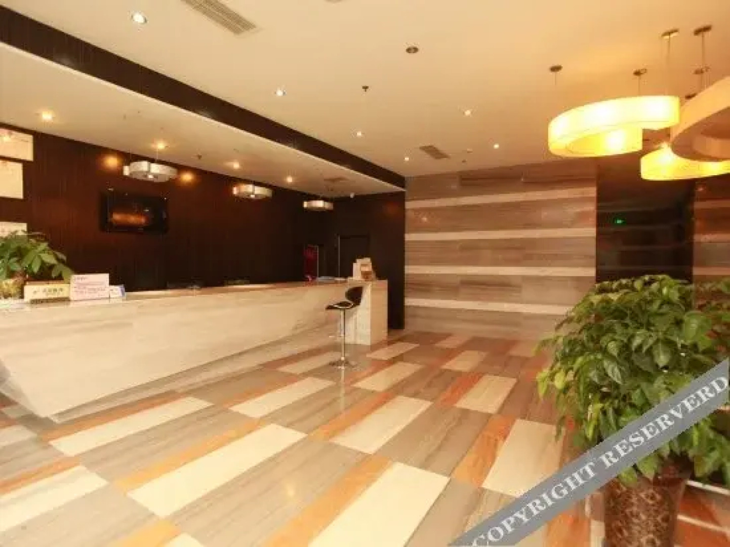 Pengshan Jiaxiang Business Hotel