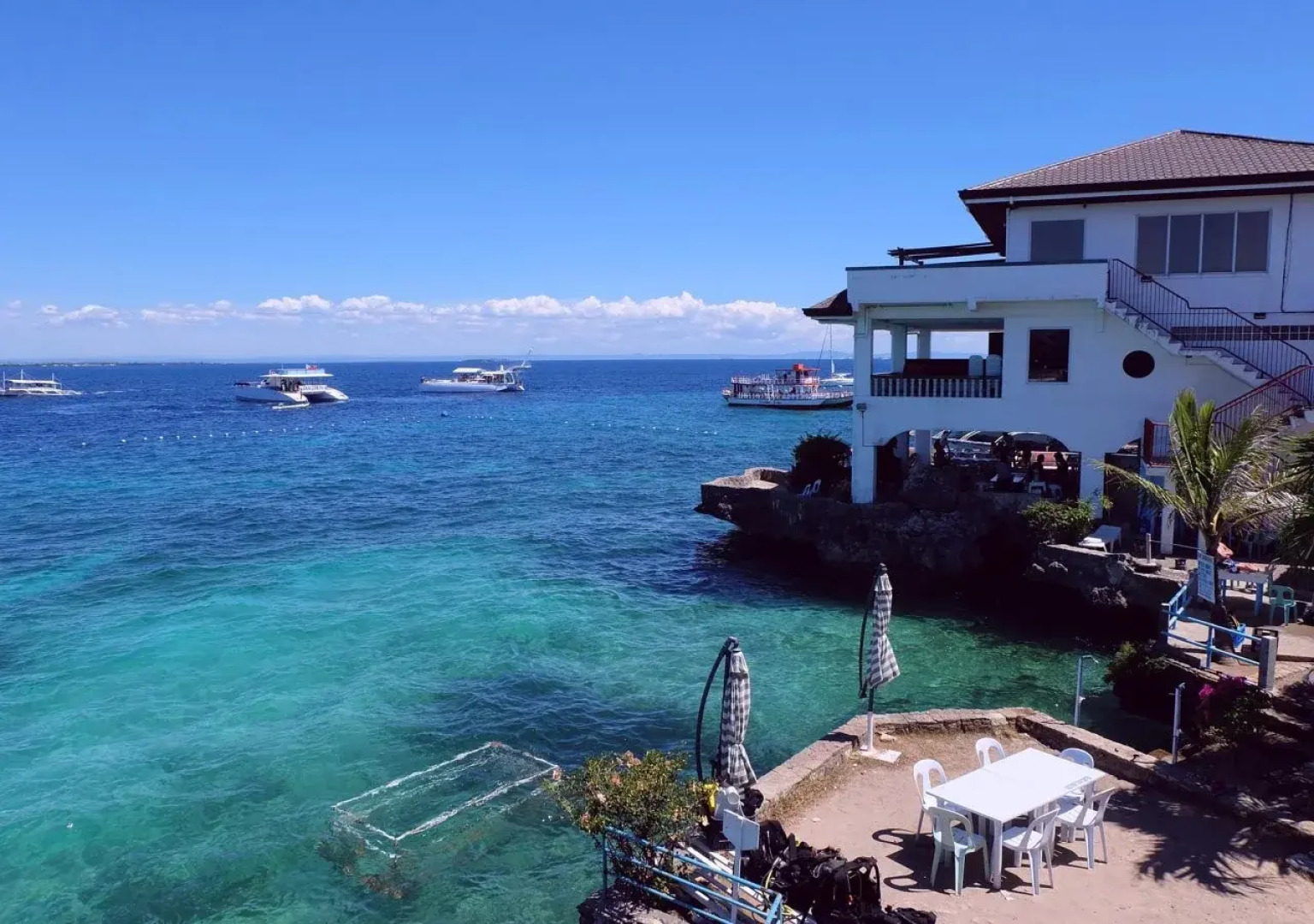 Kon Tiki Marina Suites