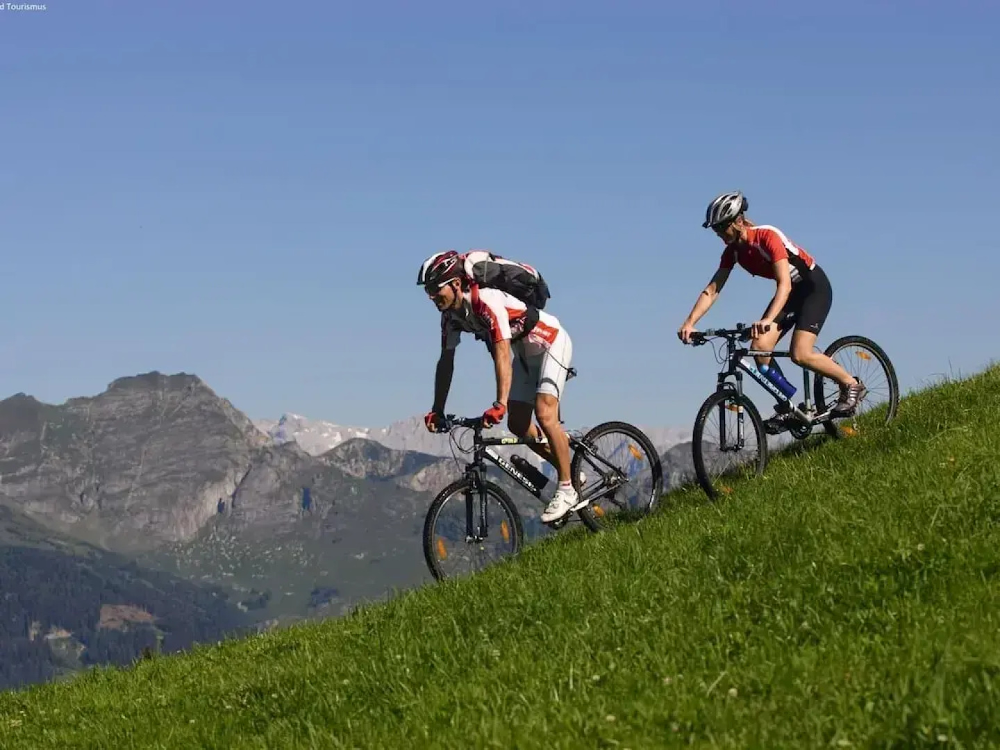 Bright Holiday Home in Huttschlag near Mountains Ski Slopes