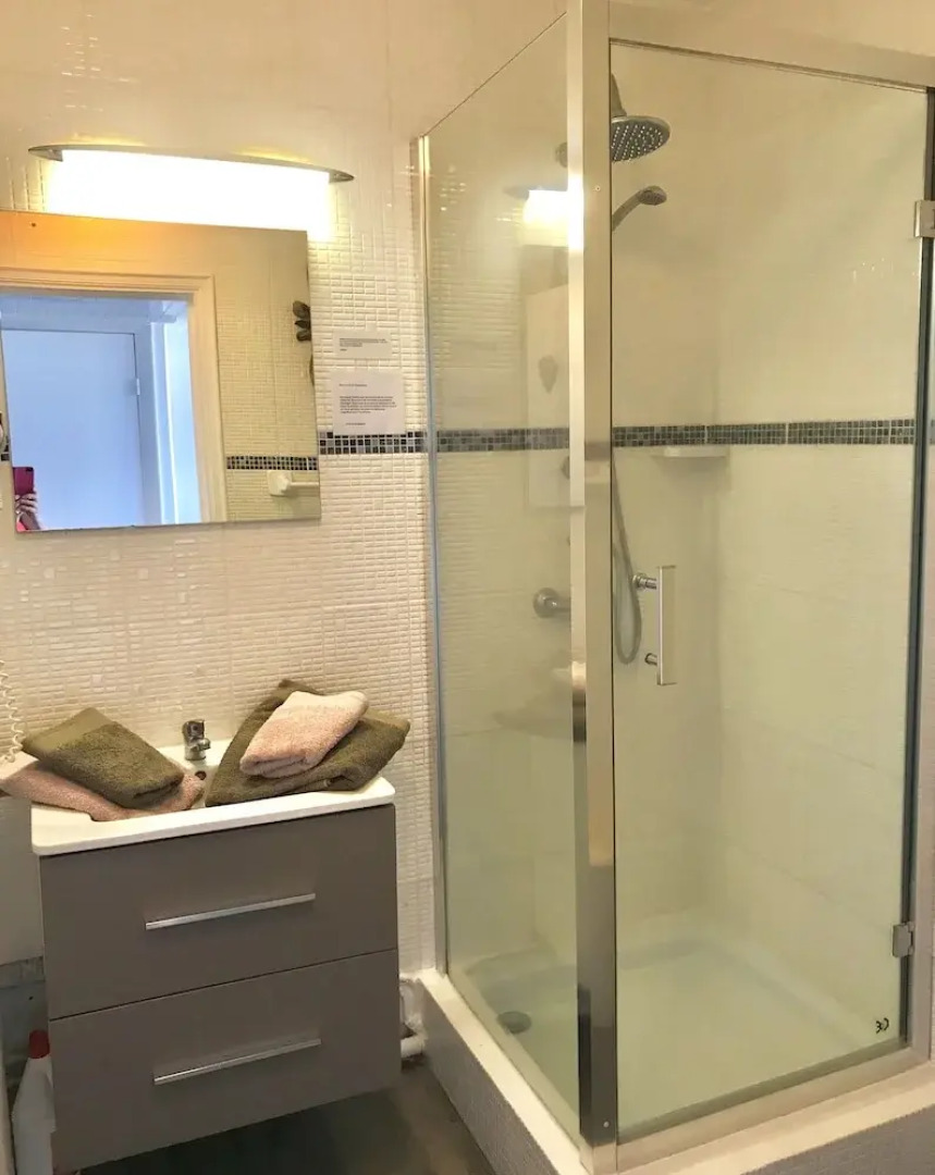 Ti. Maanga vue mer et pieds dans l'eau