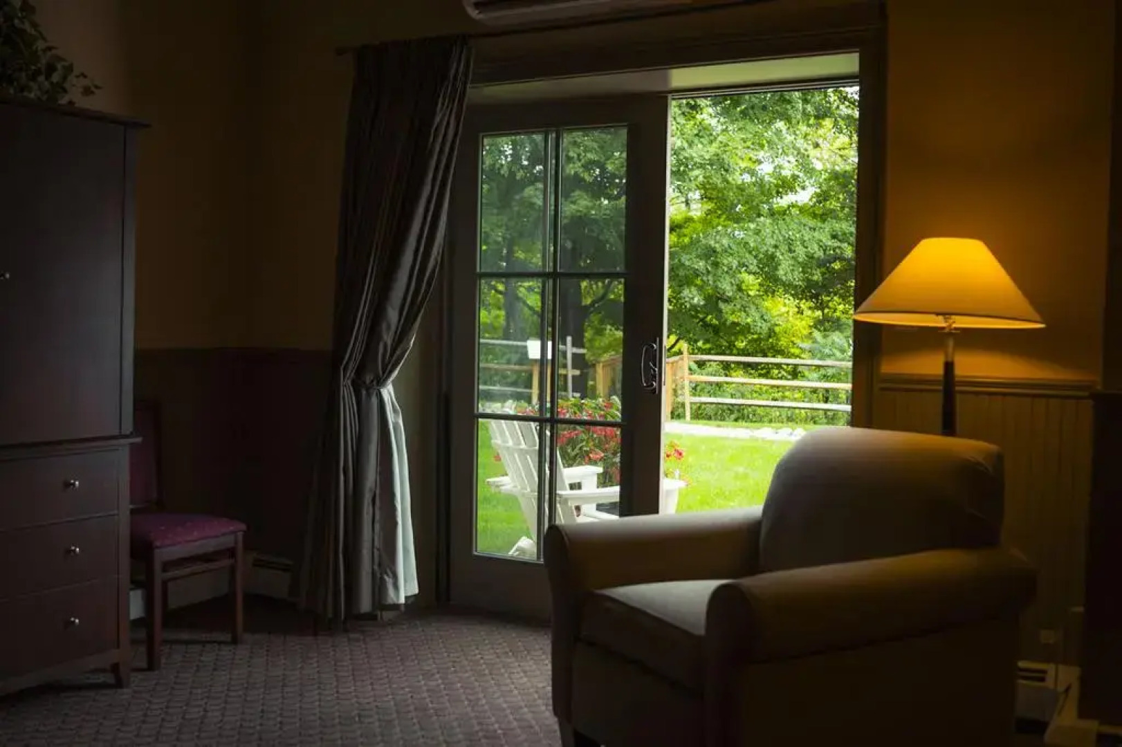 Longfellows Inn and Restaurant