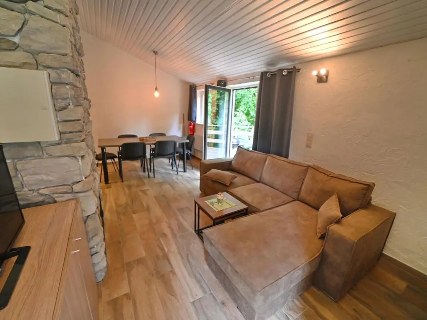 Bungalow in Virton by Vallee de Rabais Lake