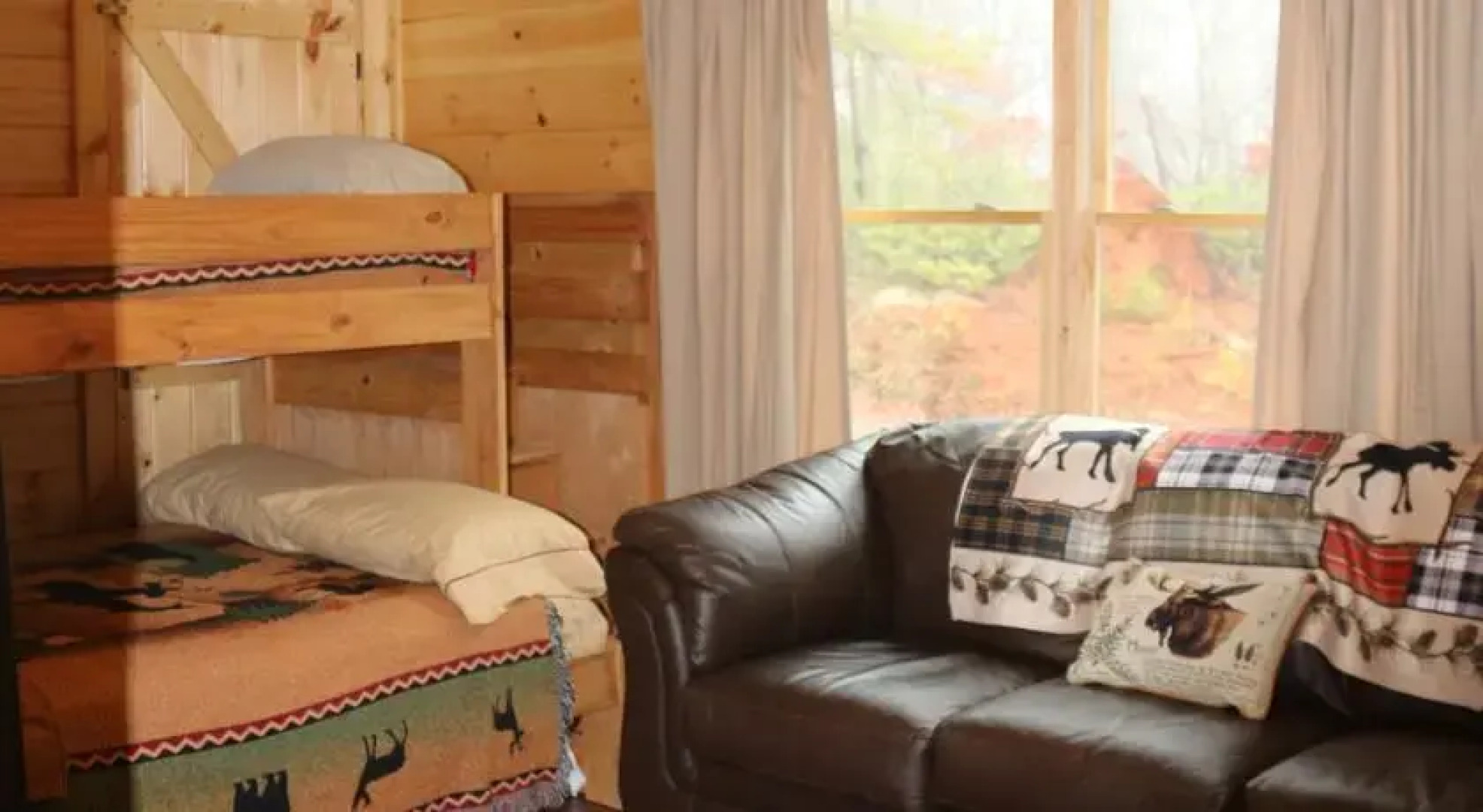 Holiday Home Let the Good Times Roll