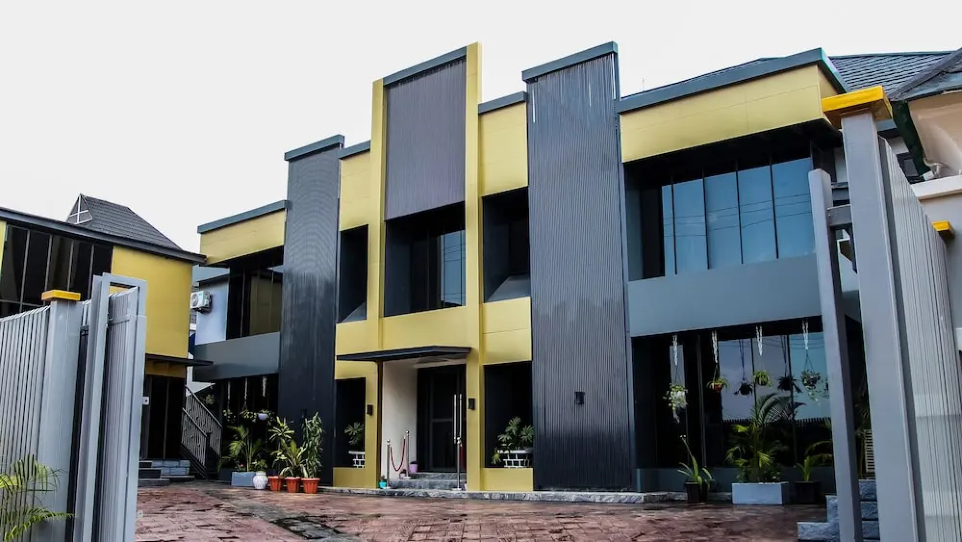 Swiss Executive Luxury Hotel