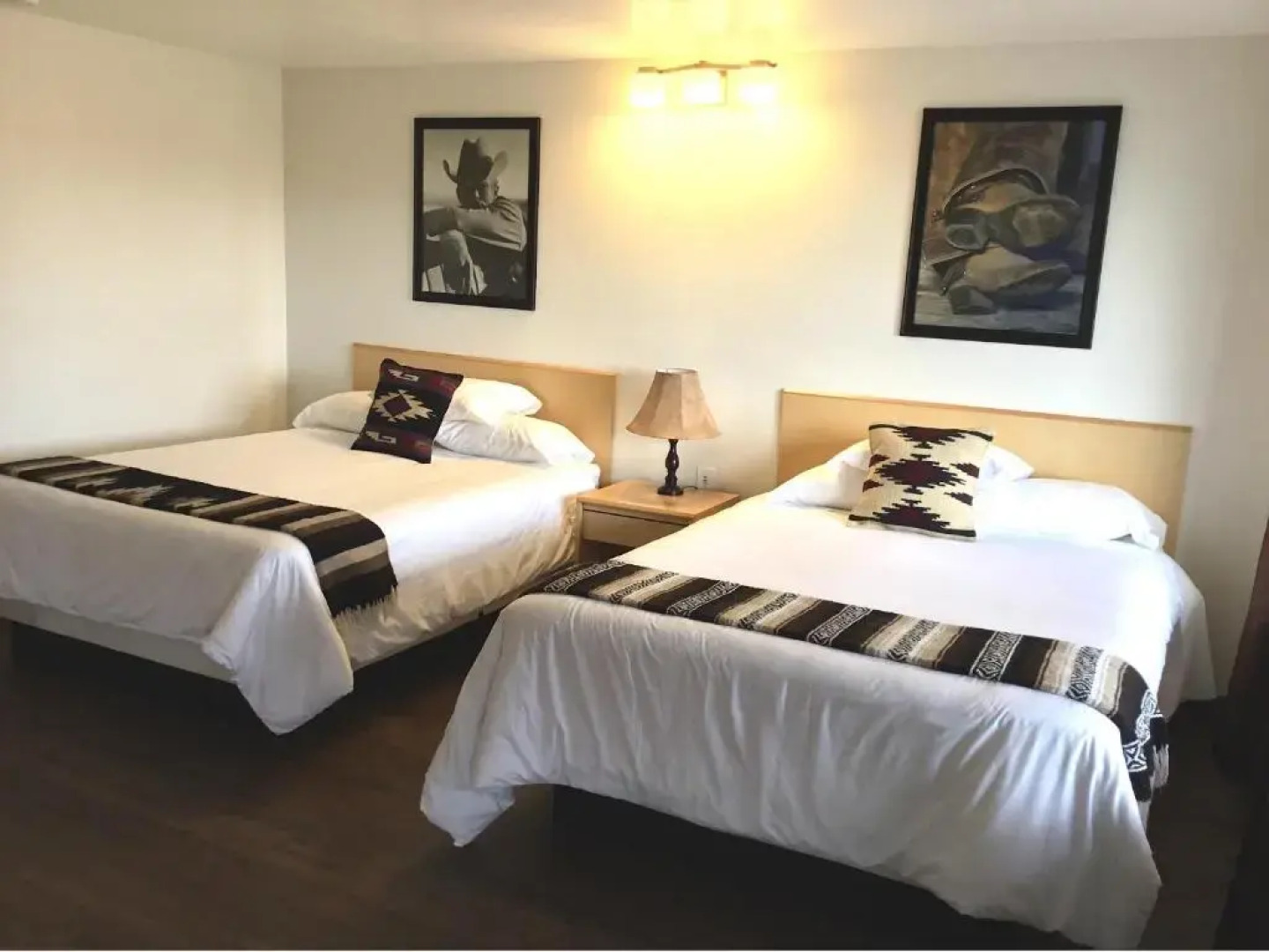 The Riverside Ranch RV Park, Motel & Campground