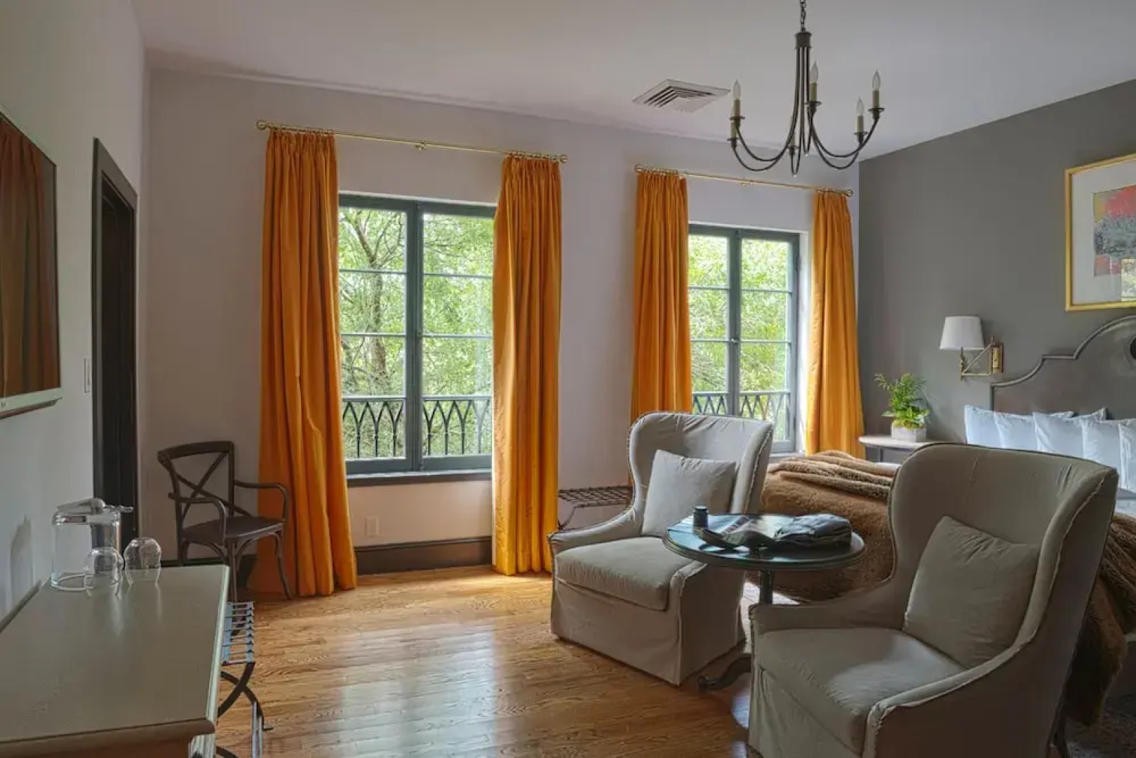 Hotel Domestique
