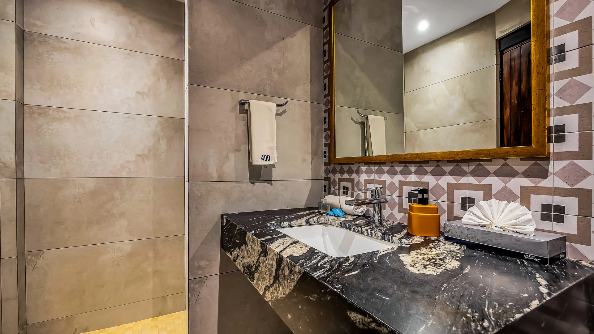 Marboka Hotel & Suites