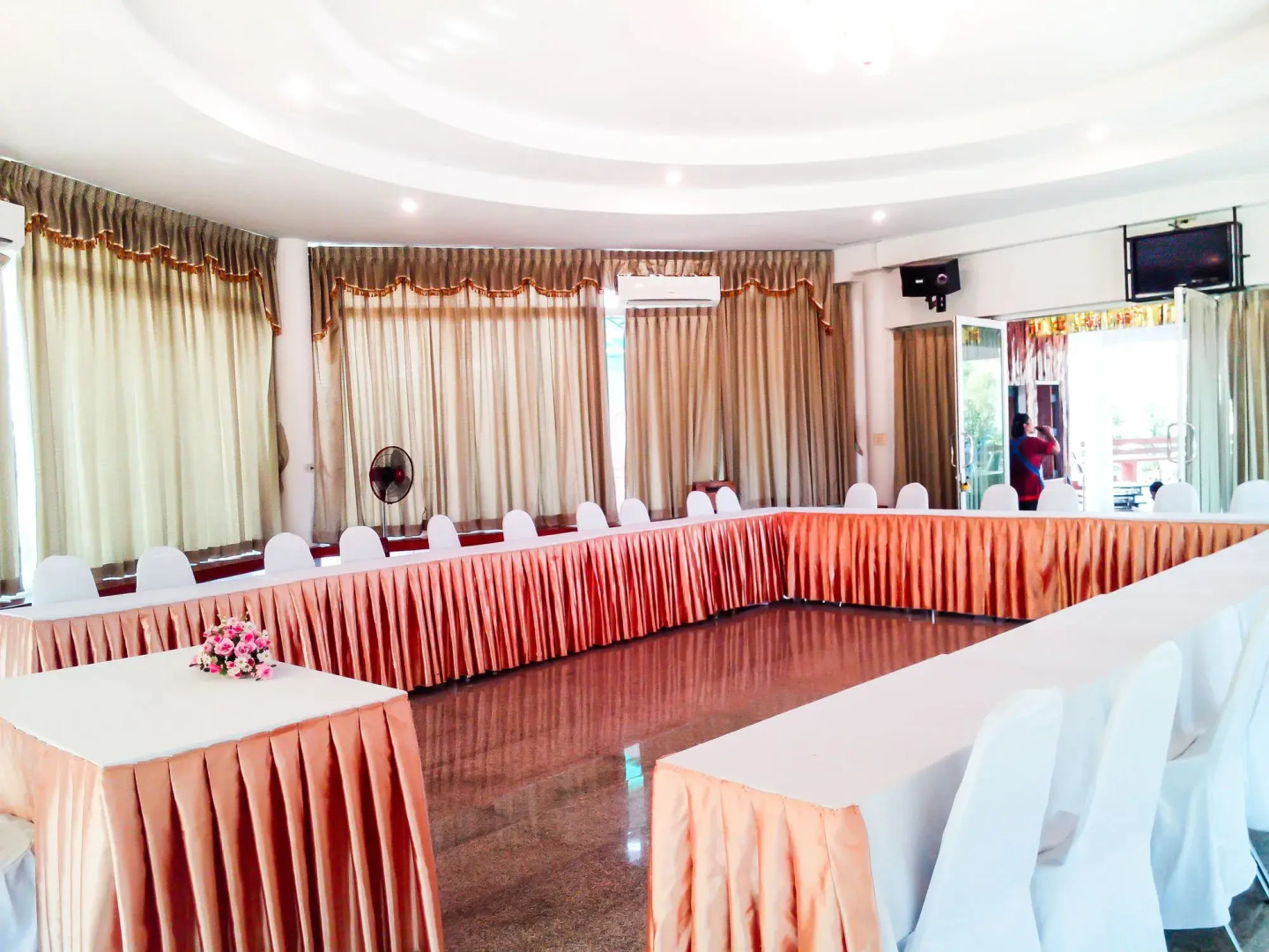 Tanaosri & Creekside Resort