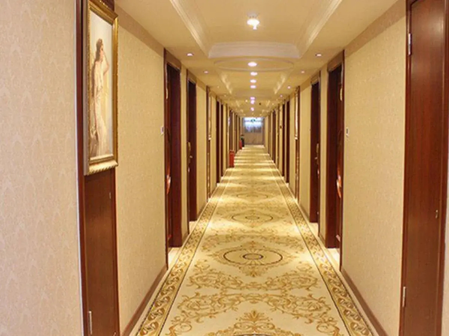Yichang Vienna Hotel Wanda Branch